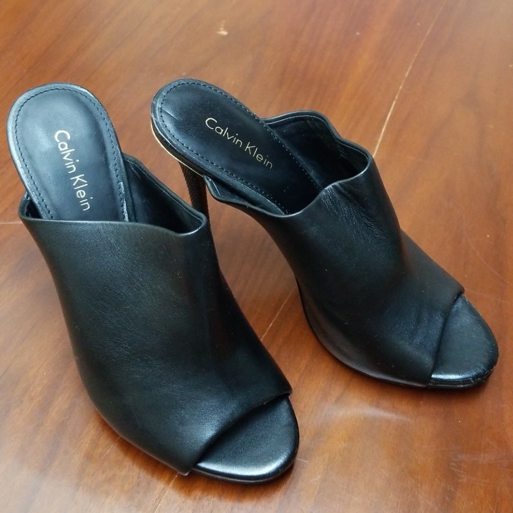 Calvin Klein - heels